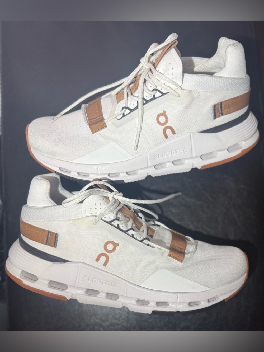 ON Cloudnova 2 Training Sneakers - Picture 4 of 16